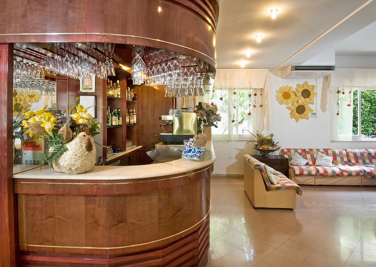 Hotel Venus ริชชิโอเน ภายนอก รูปภาพ